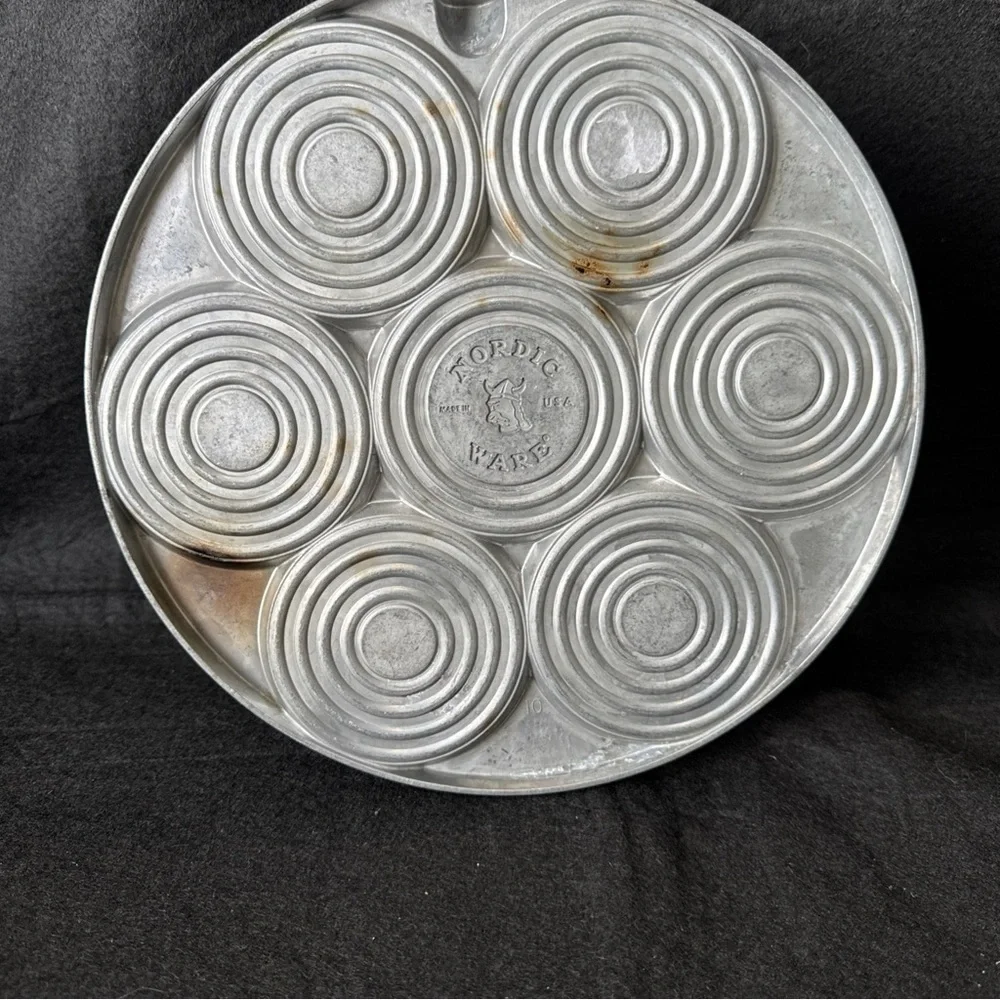 Nordic Ware USA Zoo Animal Faces Pancake Griddle Pan Heavy Cast Aluminum